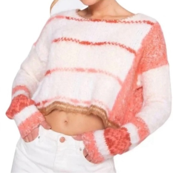 SOLD: NWT Free People Emerson Cropped Pullover knit Sweater in Champagne Dream - Picture 2 of 10